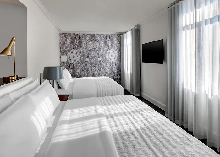 Le Meridien Indianapolis